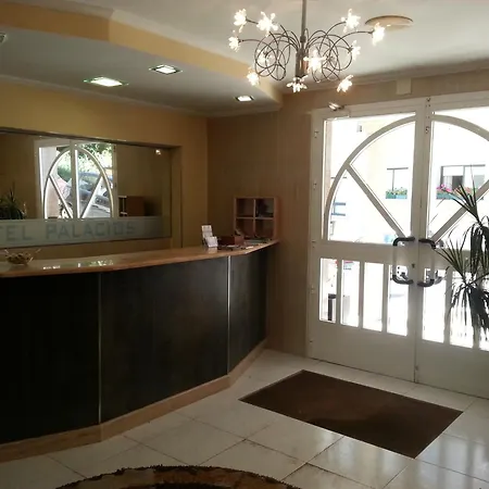 Palacios Hotel *